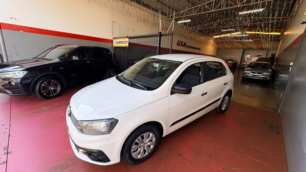 VOLKSWAGEN Gol - Foto