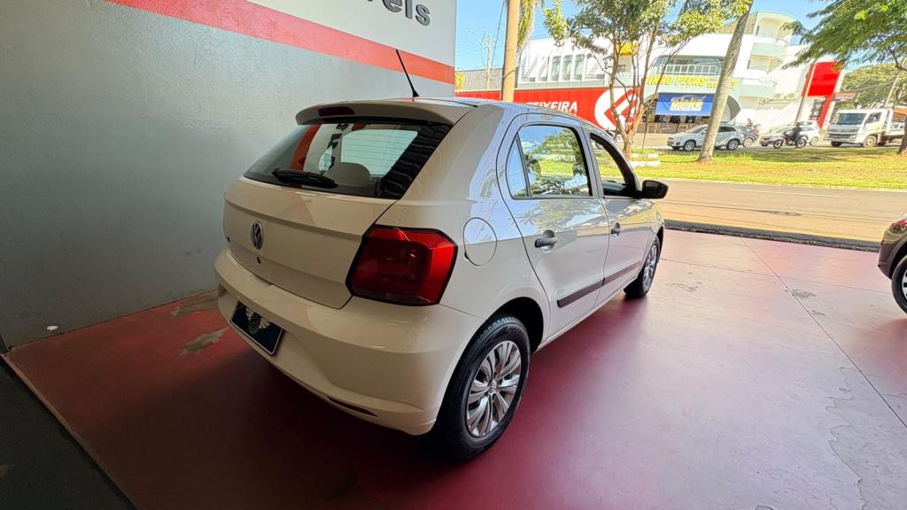 VOLKSWAGEN Gol - Foto