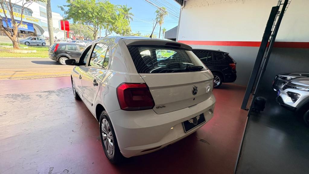 VOLKSWAGEN Gol - Foto