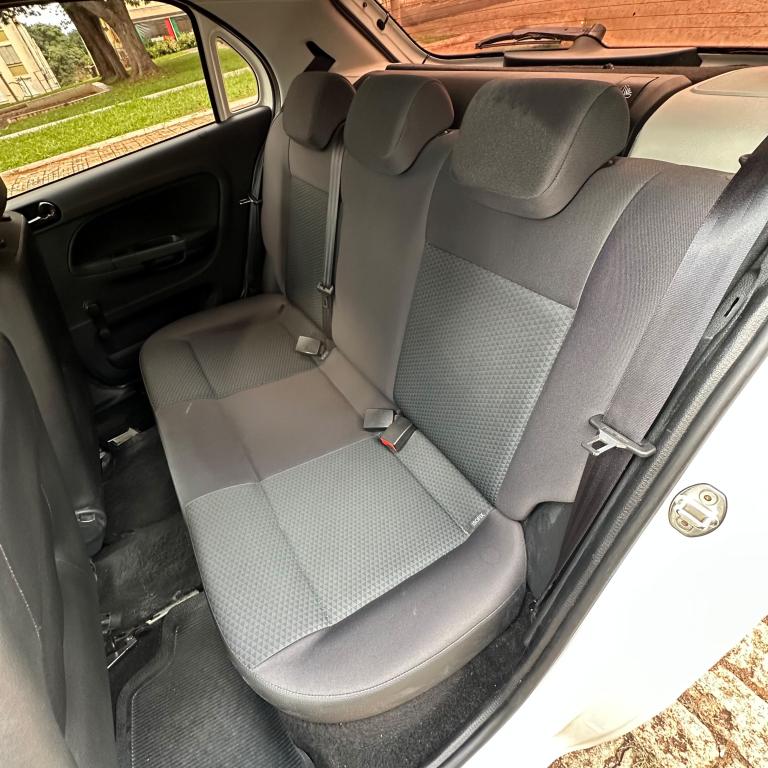 VOLKSWAGEN Gol - Foto