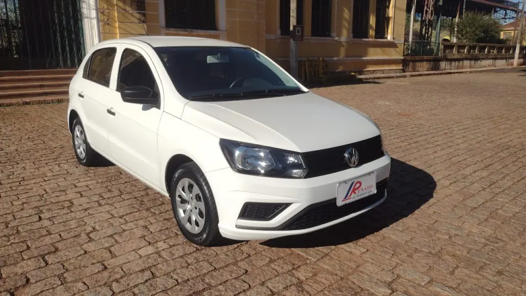 VOLKSWAGEN Gol