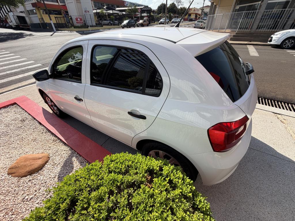 VOLKSWAGEN Gol - Foto