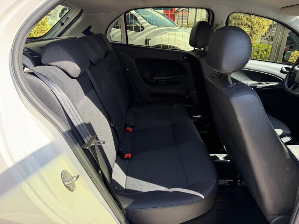 VOLKSWAGEN Gol - Foto