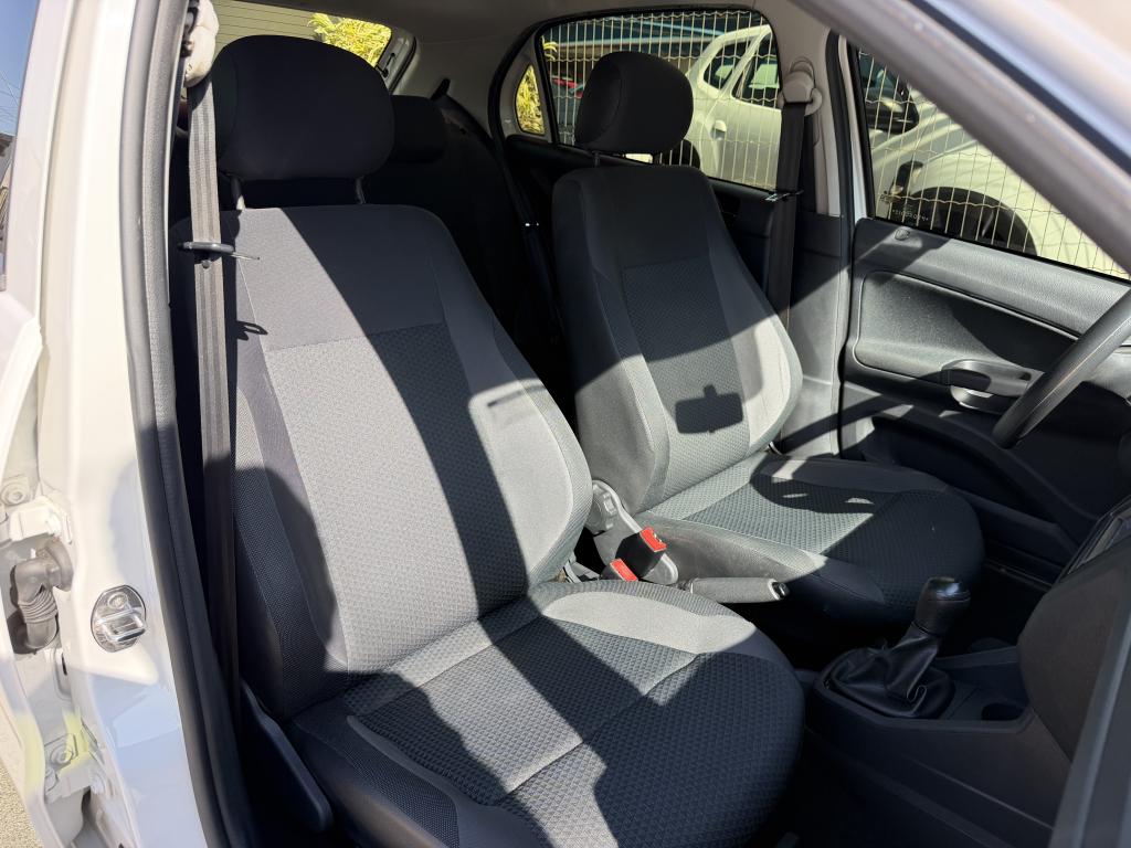 VOLKSWAGEN Gol - Foto