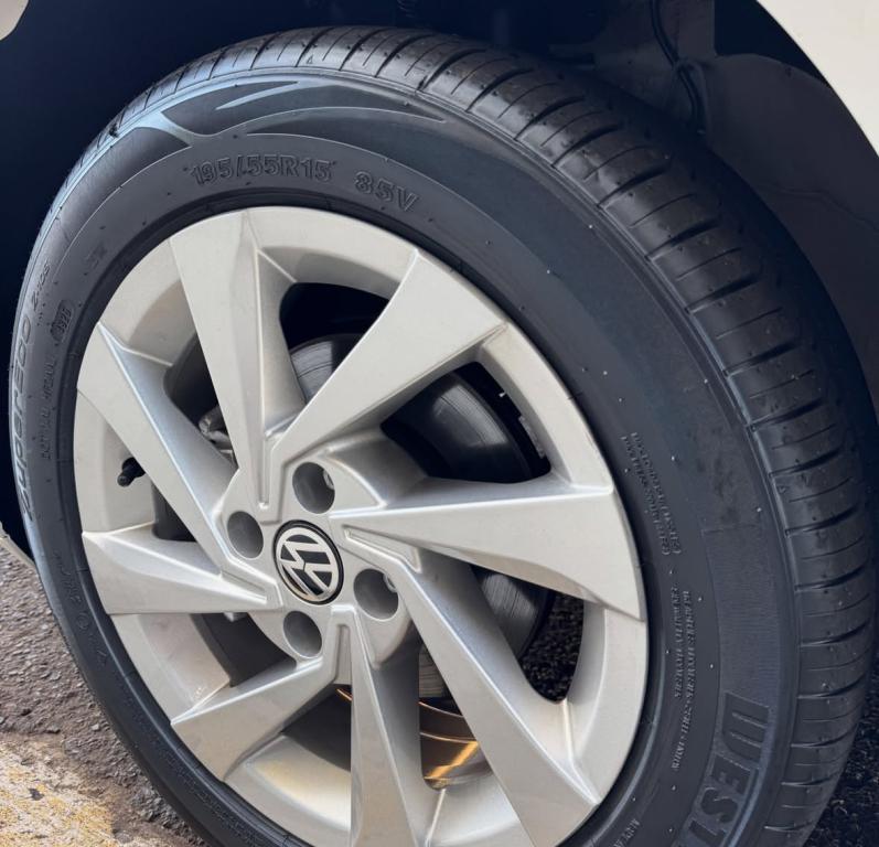 VOLKSWAGEN Gol - Foto