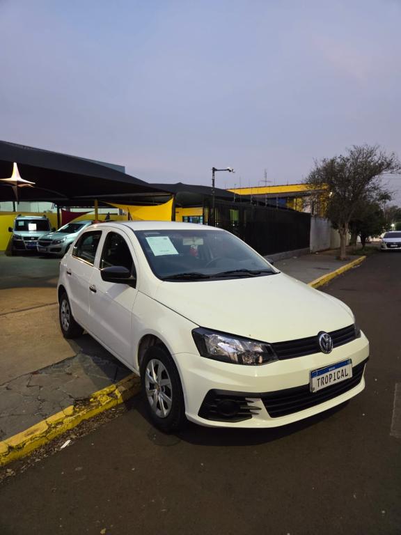 VOLKSWAGEN Gol