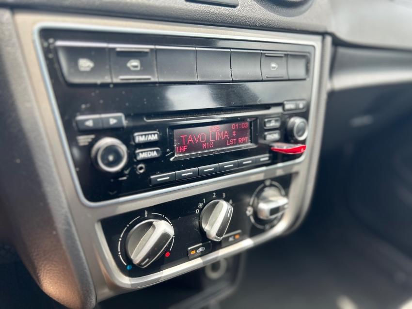 VOLKSWAGEN Gol - Foto