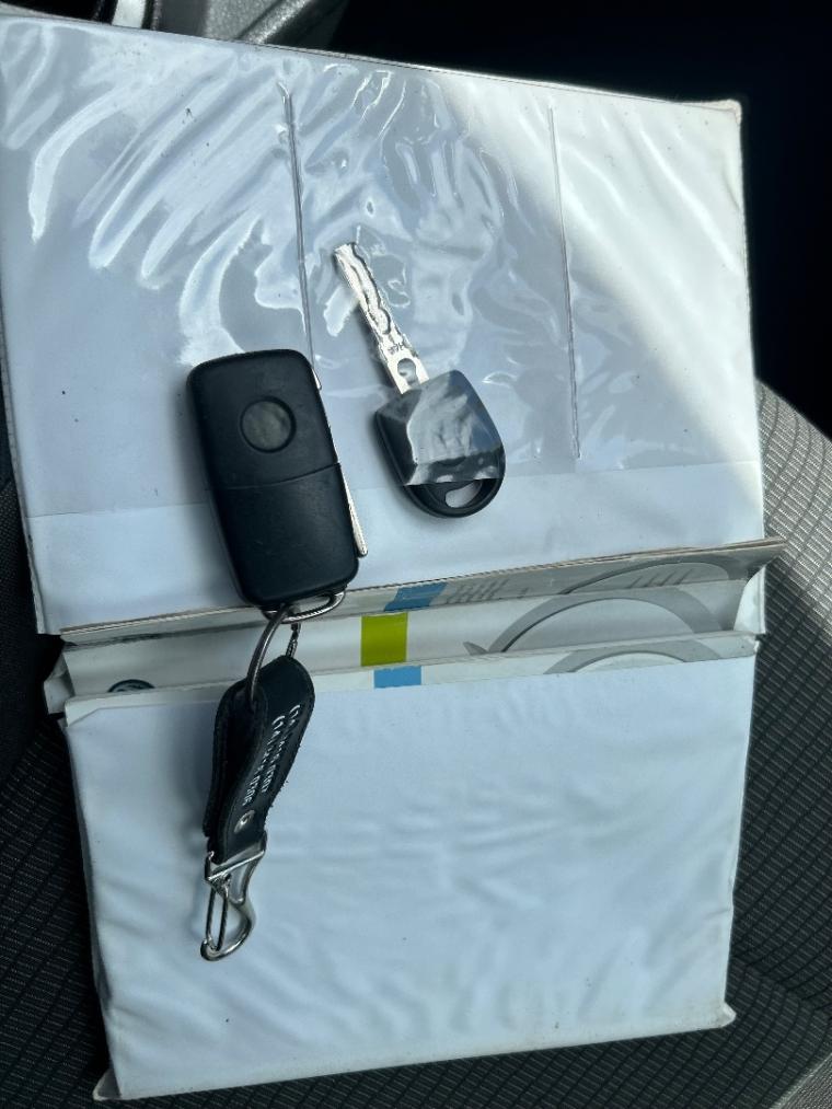 VOLKSWAGEN Gol - Foto