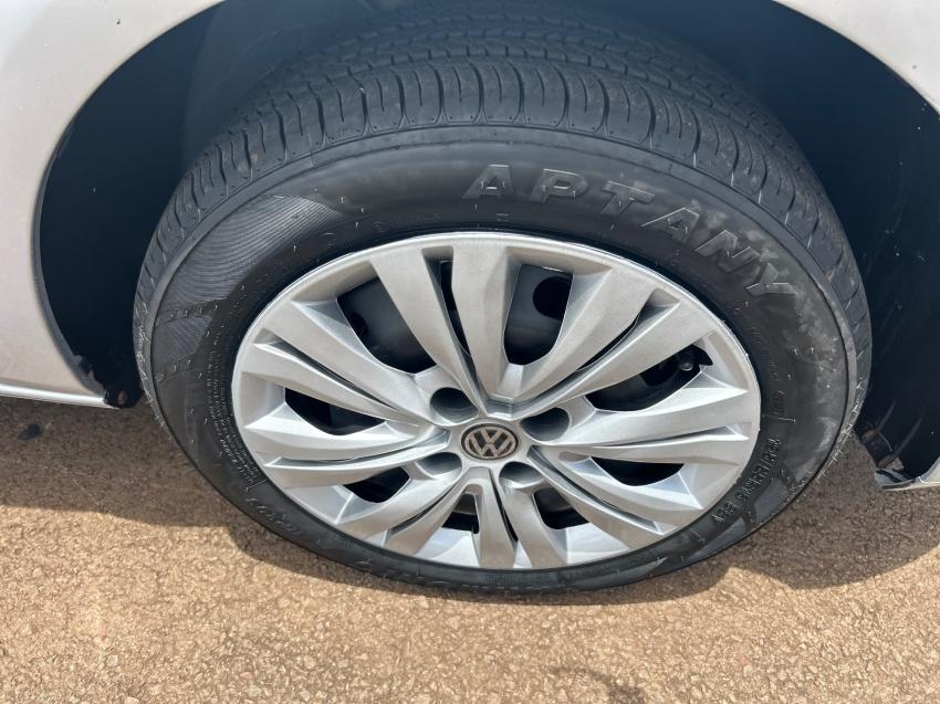 VOLKSWAGEN Gol - Foto