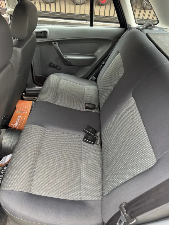 VOLKSWAGEN Gol - Foto