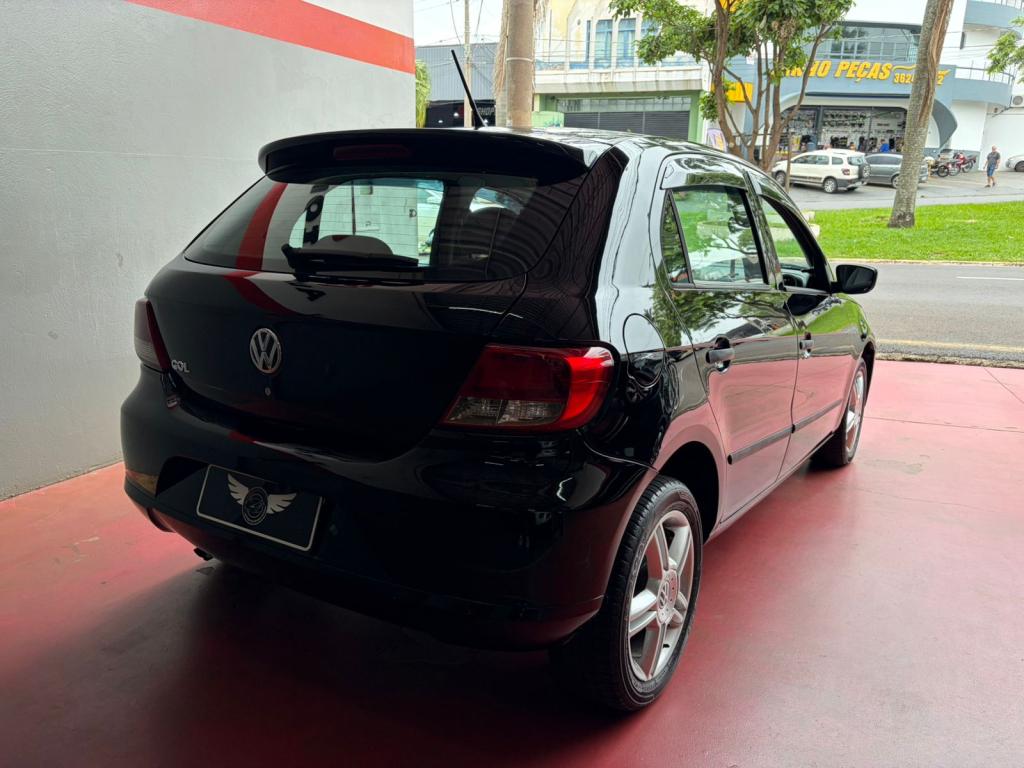 VOLKSWAGEN Gol - Foto