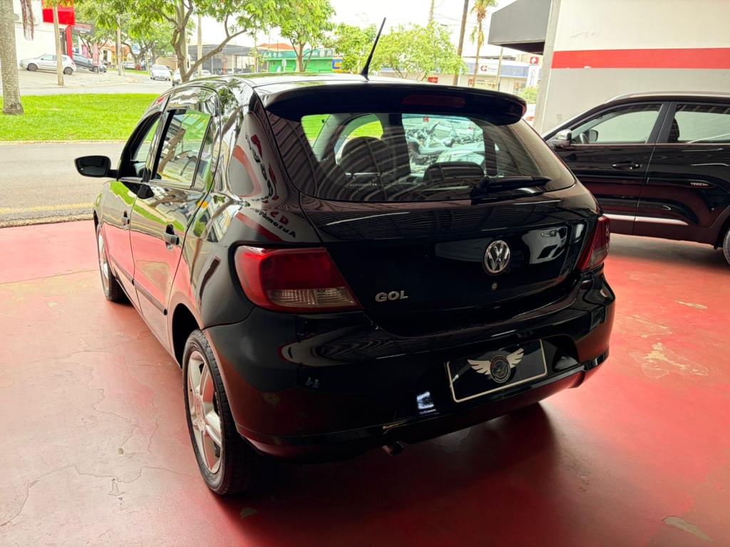 VOLKSWAGEN Gol - Foto