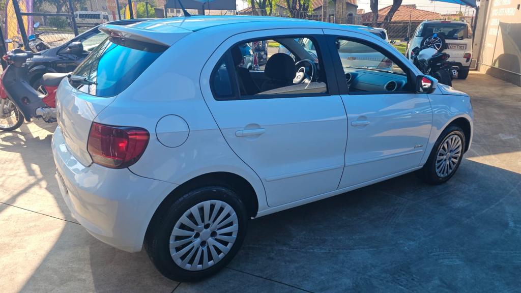 VOLKSWAGEN Gol - Foto