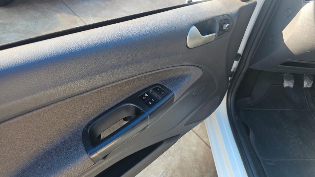 VOLKSWAGEN Gol - Foto