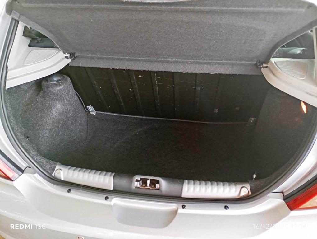 VOLKSWAGEN Gol - Foto