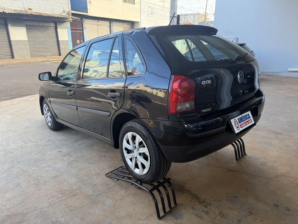VOLKSWAGEN Gol - Foto