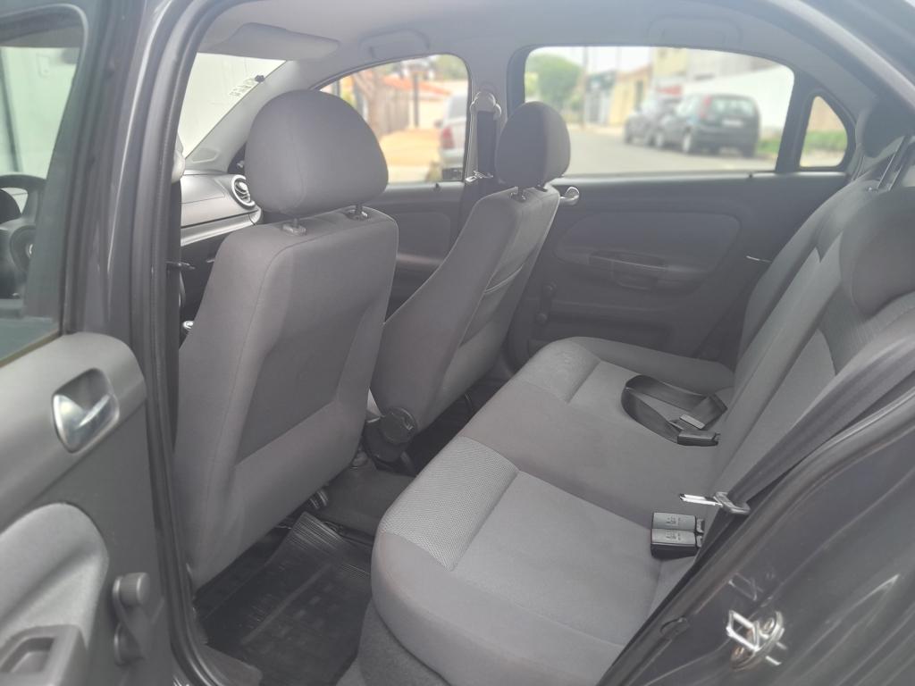 VOLKSWAGEN Gol - Foto