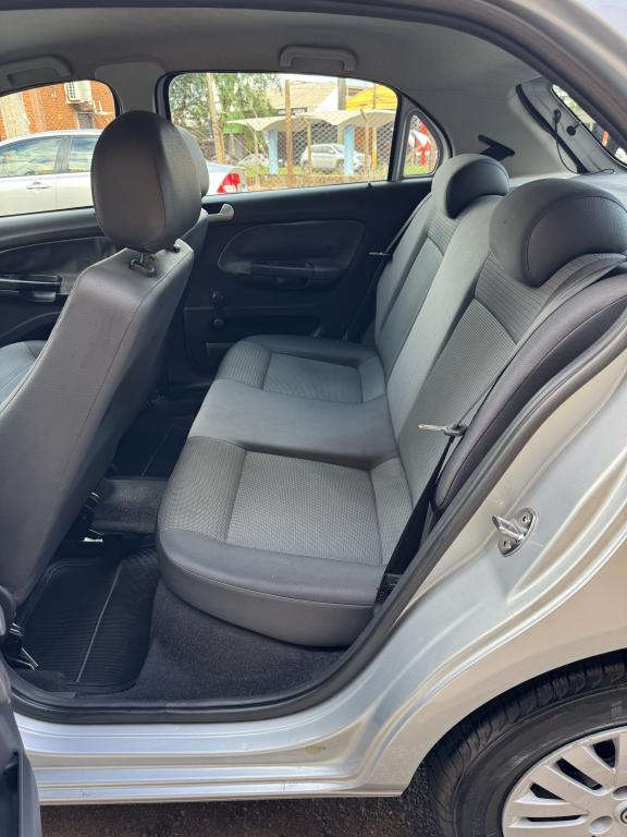 VOLKSWAGEN Gol - Foto