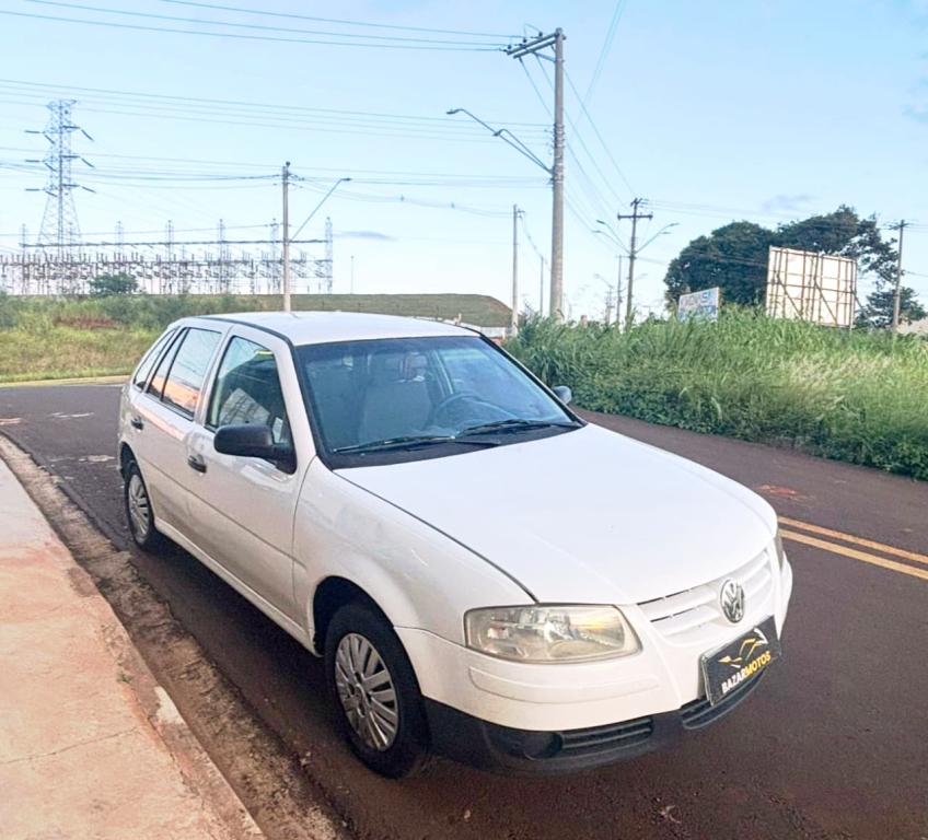 VOLKSWAGEN Gol