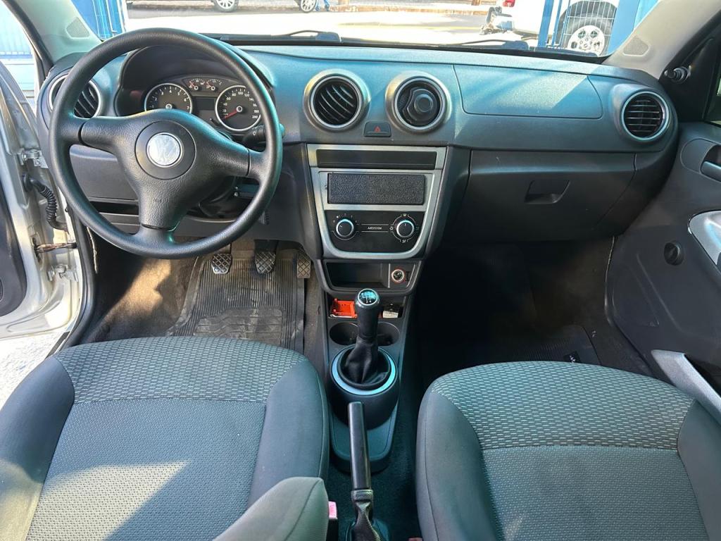 VOLKSWAGEN Gol - Foto