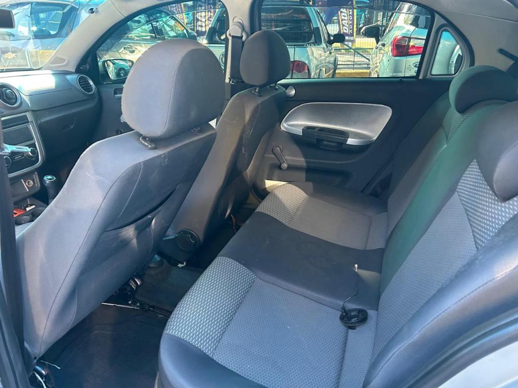 VOLKSWAGEN Gol - Foto