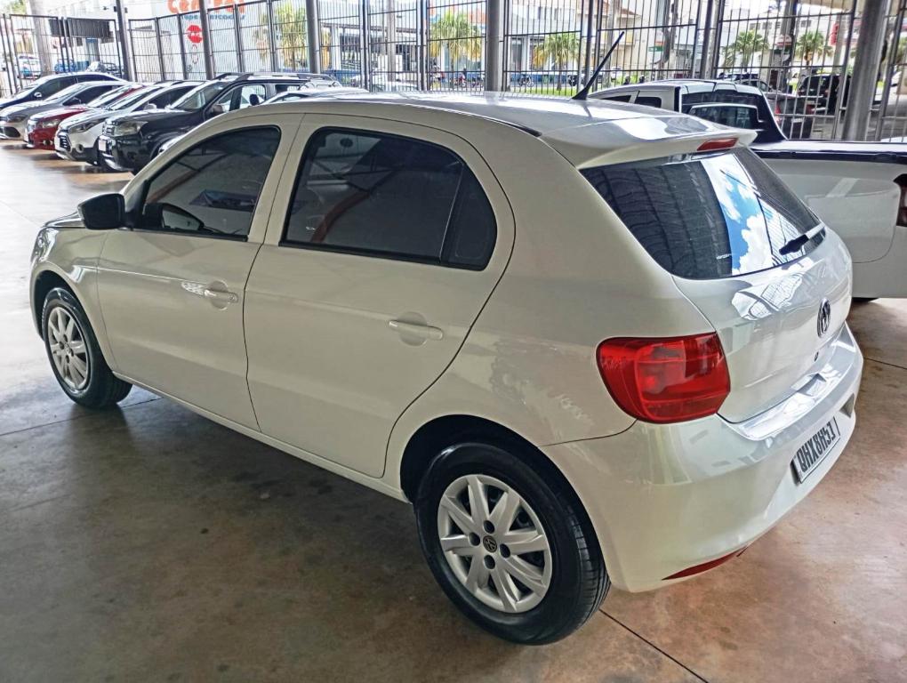 VOLKSWAGEN Gol - Foto