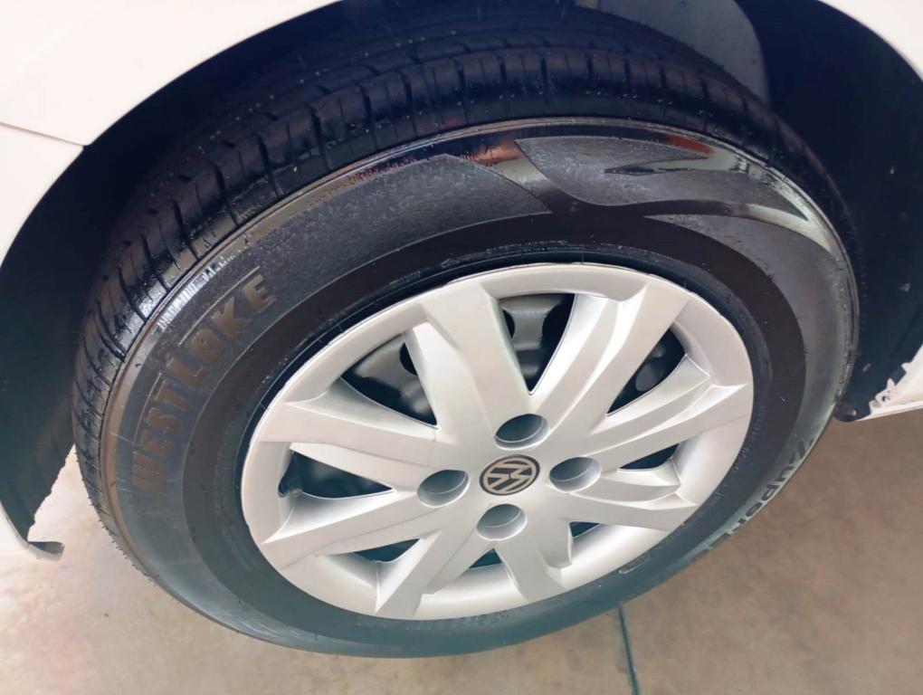 VOLKSWAGEN Gol - Foto