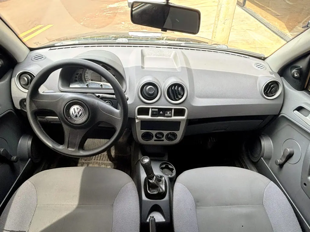 VOLKSWAGEN Gol - Foto