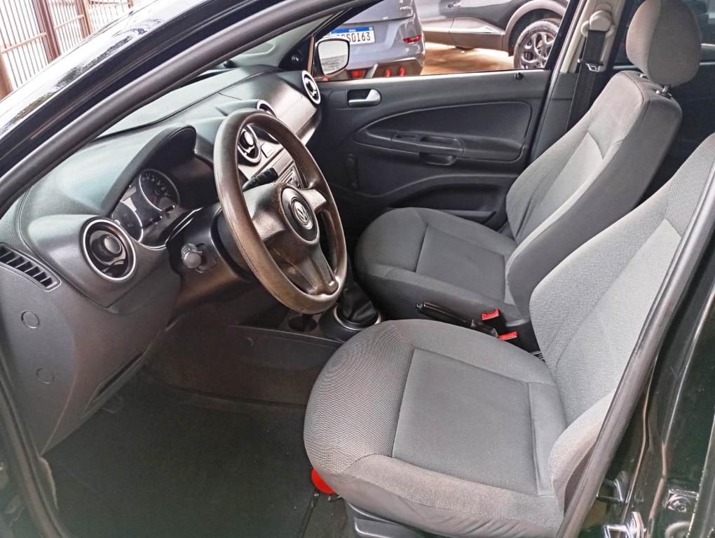 VOLKSWAGEN Gol