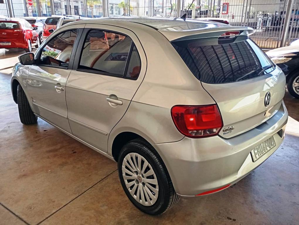 VOLKSWAGEN Gol - Foto