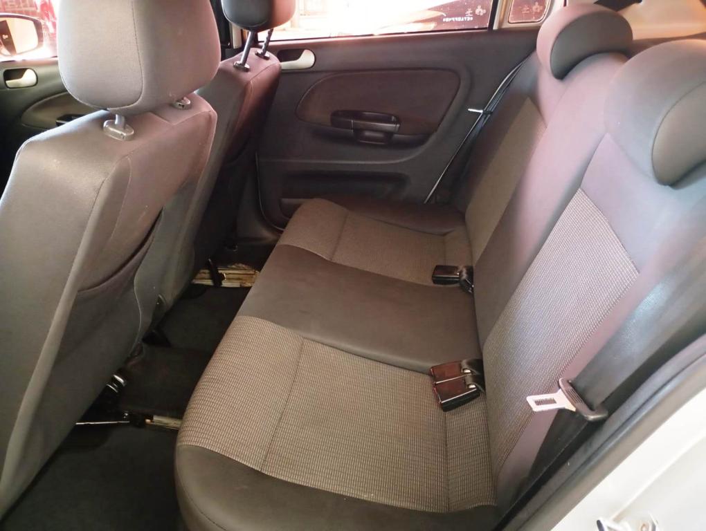 VOLKSWAGEN Gol - Foto