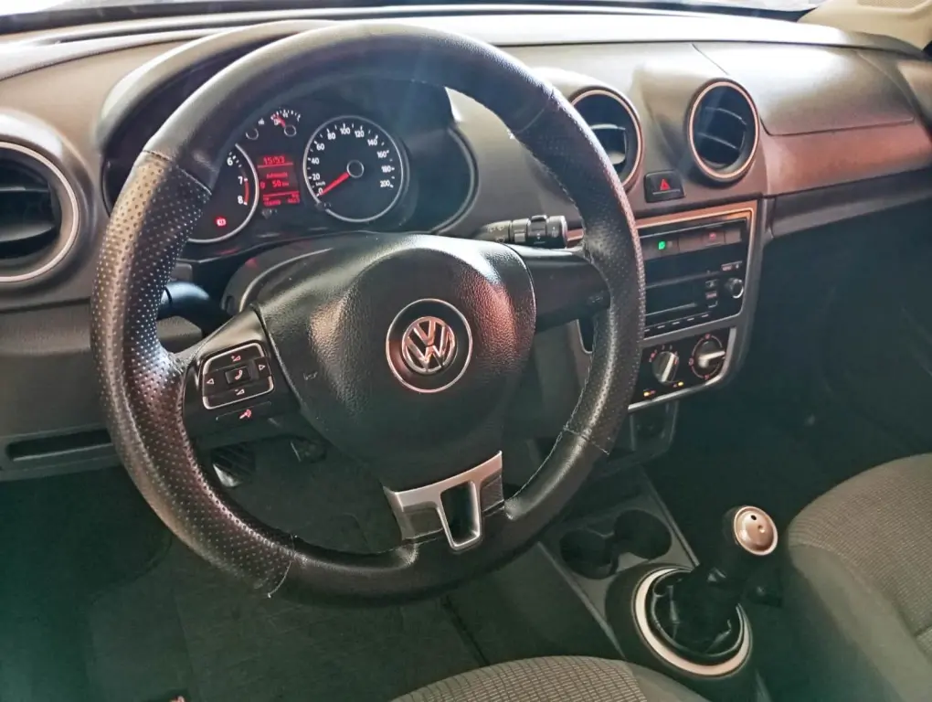 VOLKSWAGEN Gol - Foto