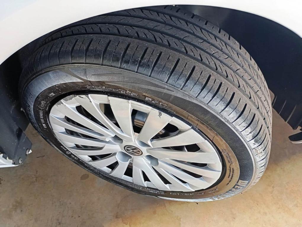 VOLKSWAGEN Gol - Foto