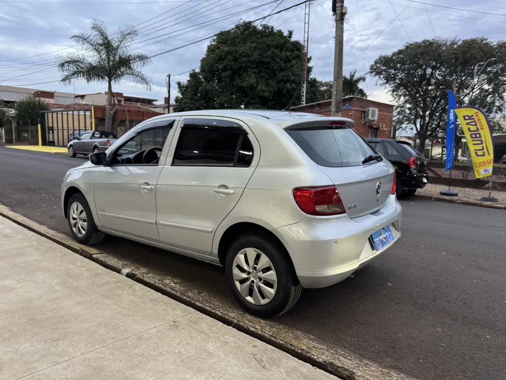 VOLKSWAGEN Gol - Foto