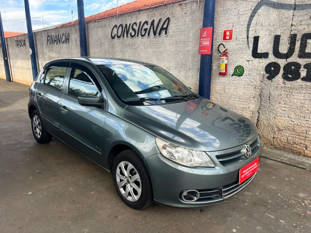 VOLKSWAGEN Gol