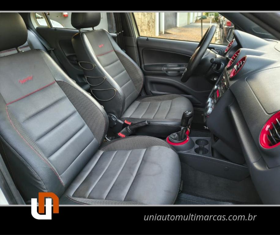 VOLKSWAGEN Gol - Foto