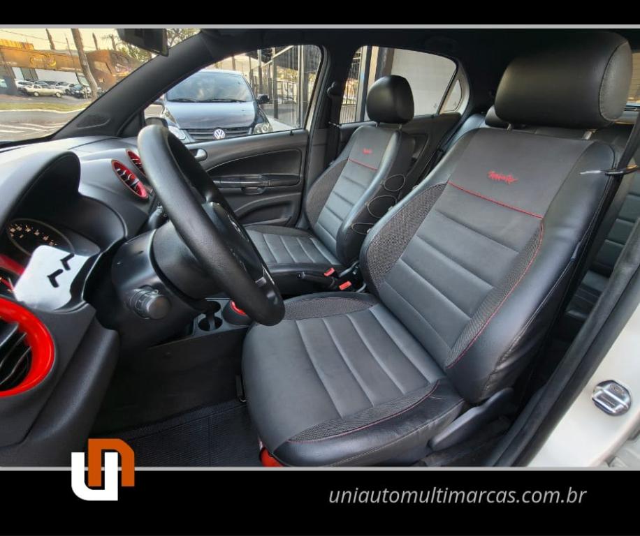 VOLKSWAGEN Gol - Foto