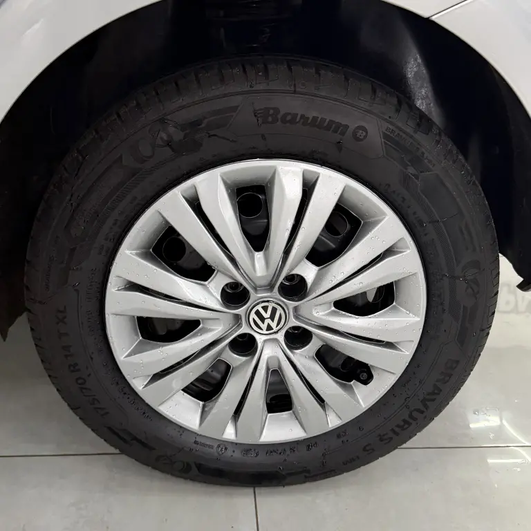 VOLKSWAGEN Gol - Foto