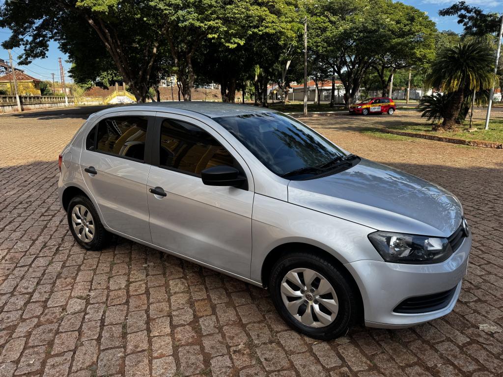 VOLKSWAGEN Gol - Foto