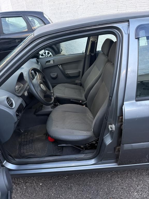 VOLKSWAGEN Gol - Foto