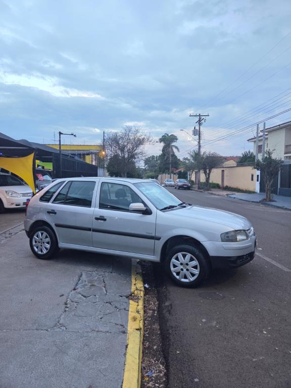 VOLKSWAGEN Gol - Foto