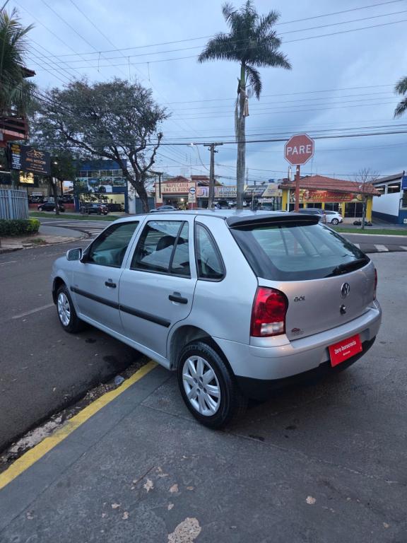 VOLKSWAGEN Gol - Foto