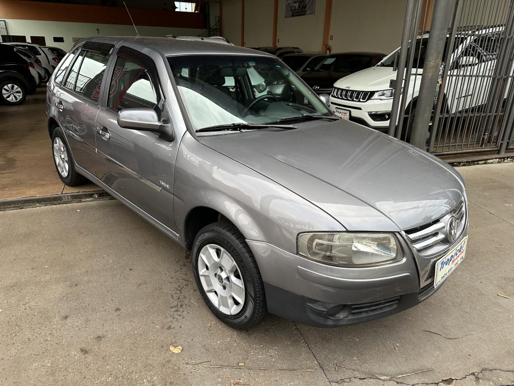 VOLKSWAGEN Gol
