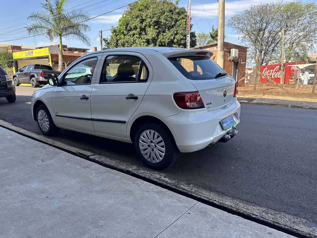 VOLKSWAGEN Gol - Foto