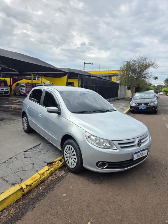 VOLKSWAGEN Gol