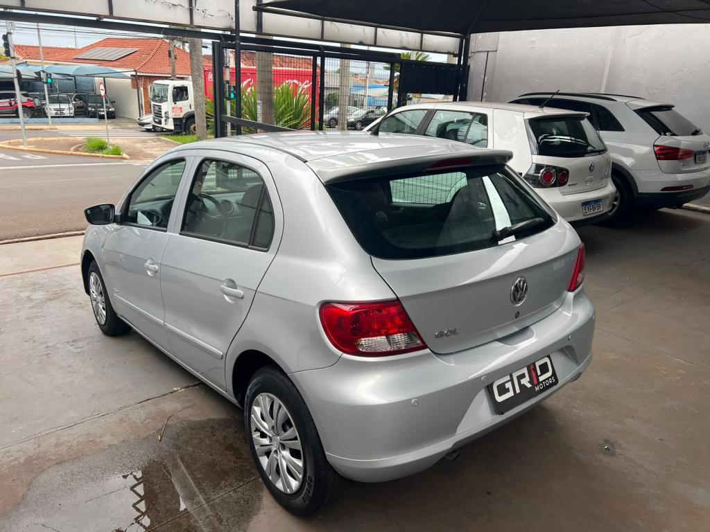 VOLKSWAGEN Gol - Foto