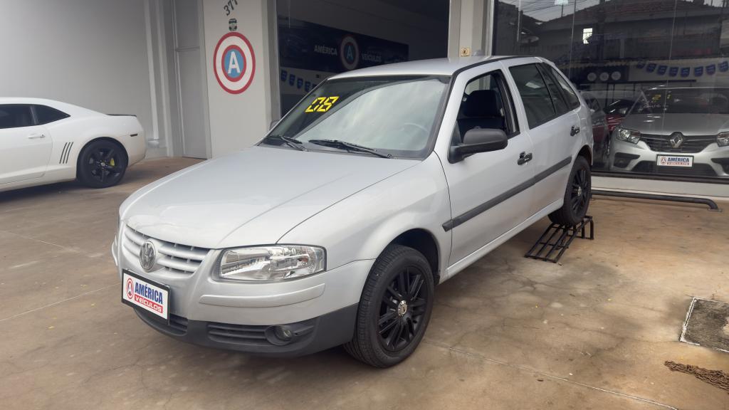 VOLKSWAGEN Gol - Foto