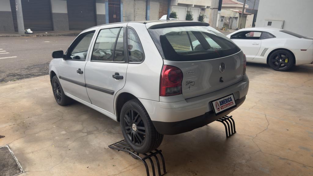 VOLKSWAGEN Gol - Foto