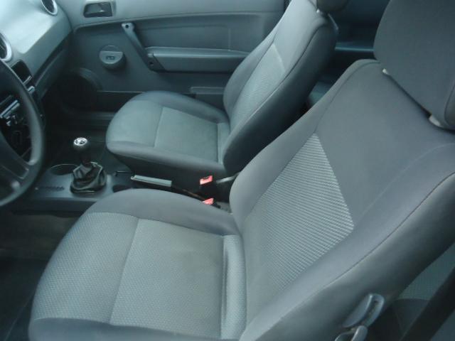 VOLKSWAGEN Gol - Foto