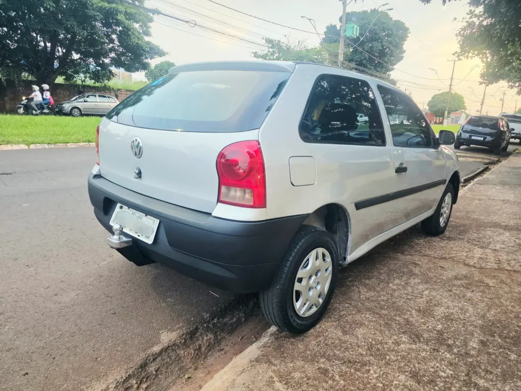 VOLKSWAGEN Gol - Foto